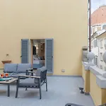 Design With Large Terrace 아파트 *