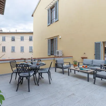 شقة Design With Large Terrace فلورنس