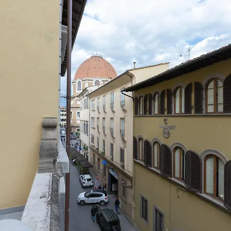 Design With Large Terrace *