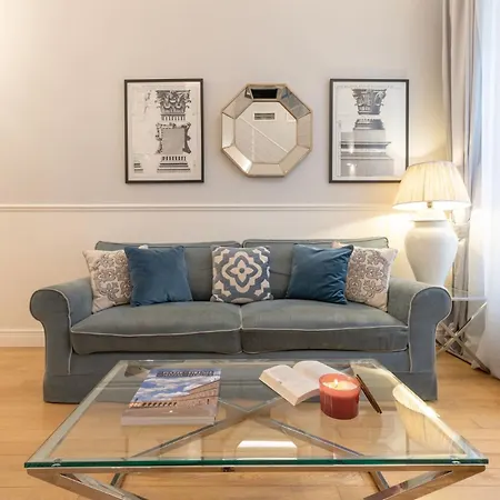 Design With Large Terrace Apartman