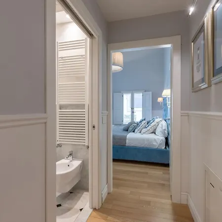Design With Large Terrace Apartman Firenze